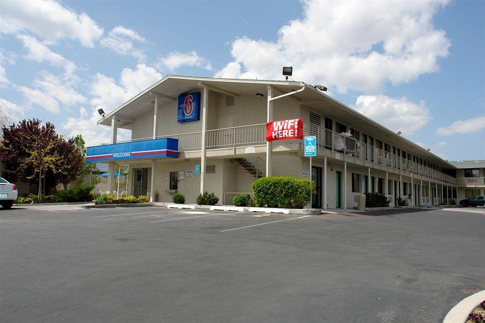 Motel 6-Reno, Nv - Virginia Plumb Eksteriør bilde