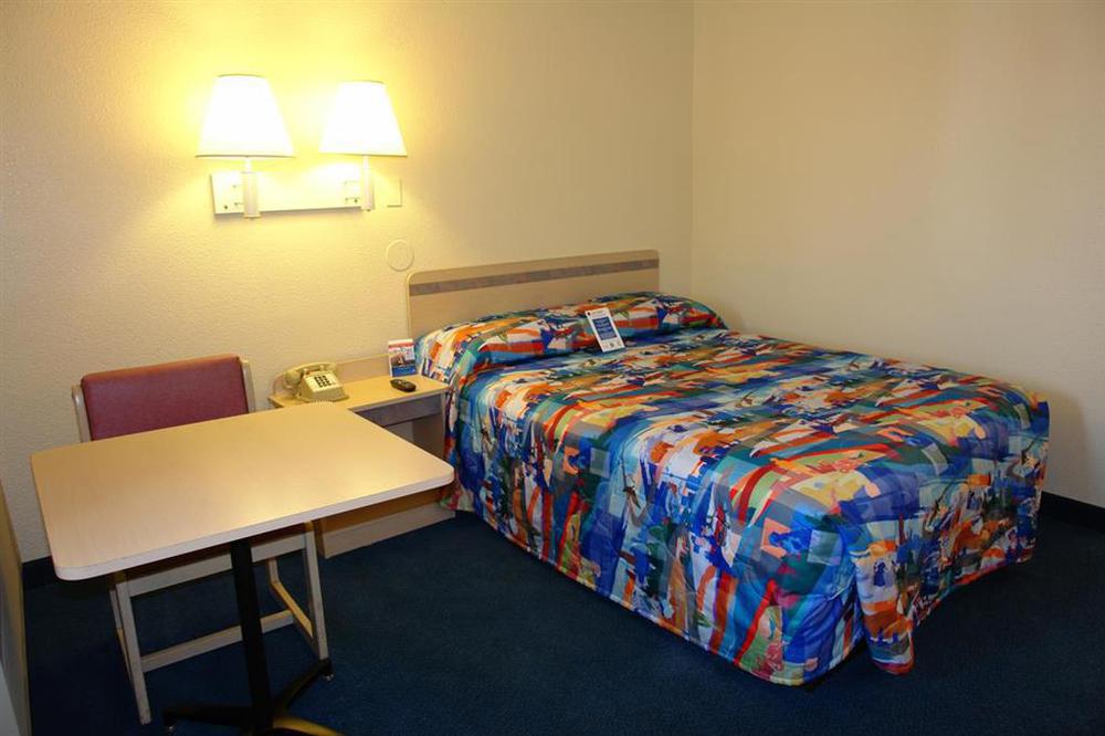 Motel 6-Reno, Nv - Virginia Plumb Rom bilde